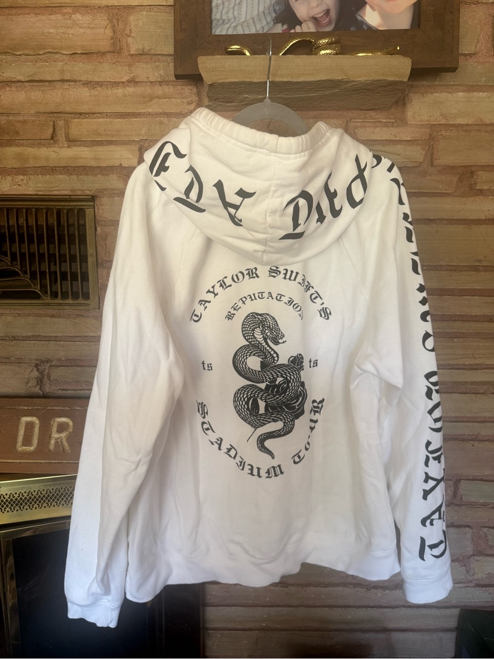 Official Taylor Swift Reputation Tour large